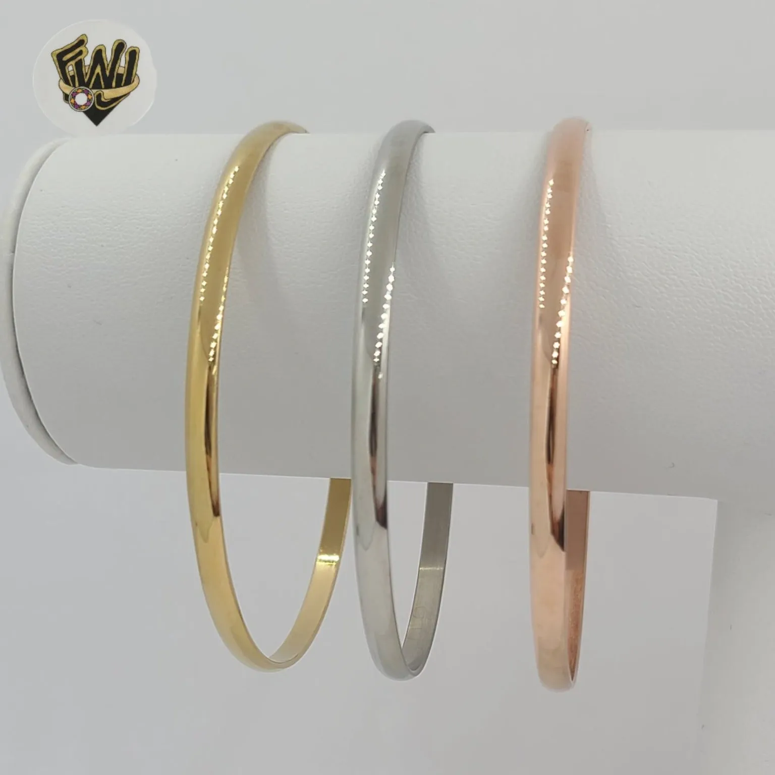 (4-5011) Stainless Steel - 4mm Plain Bangle.