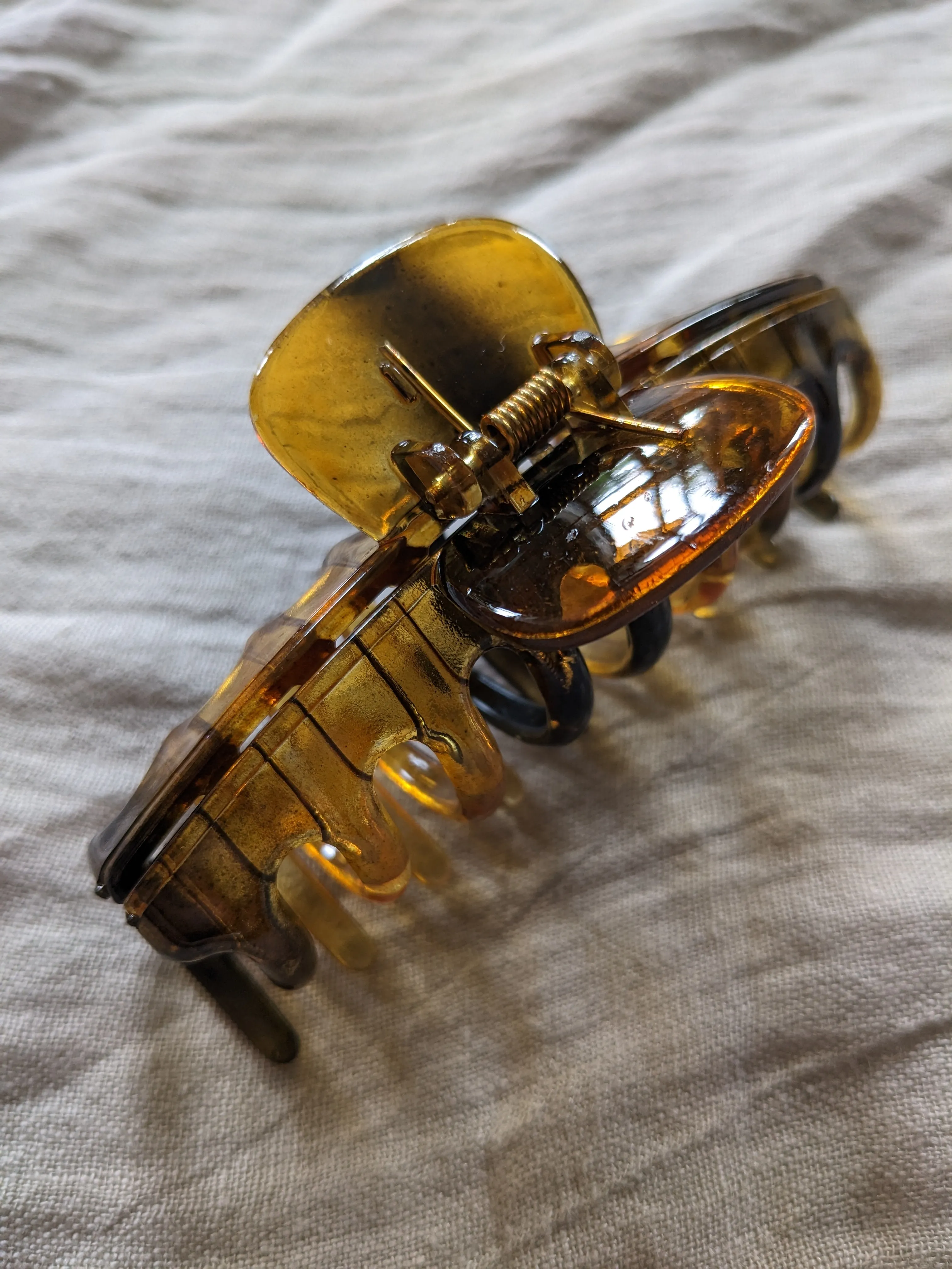 Brown Golden Transparent Medium Claw Clip