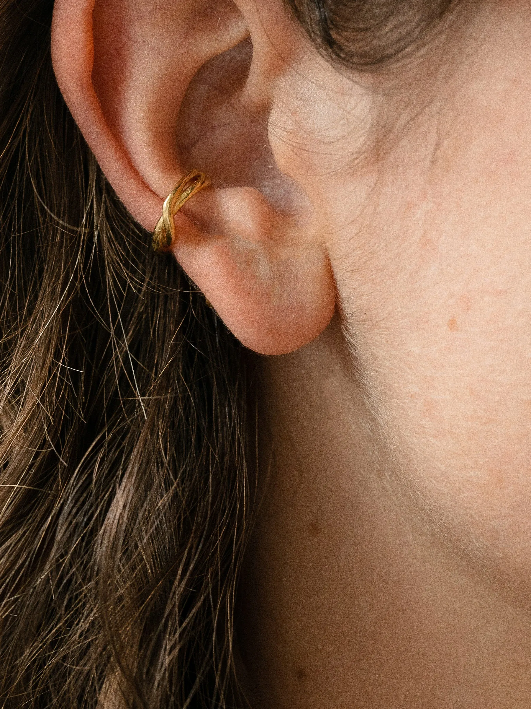 Classic Twisted Ear Cuff 001