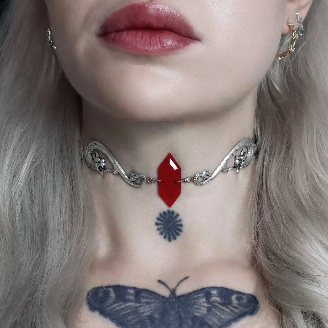 DRAKE. Red Glass Dragon Choker - Silver