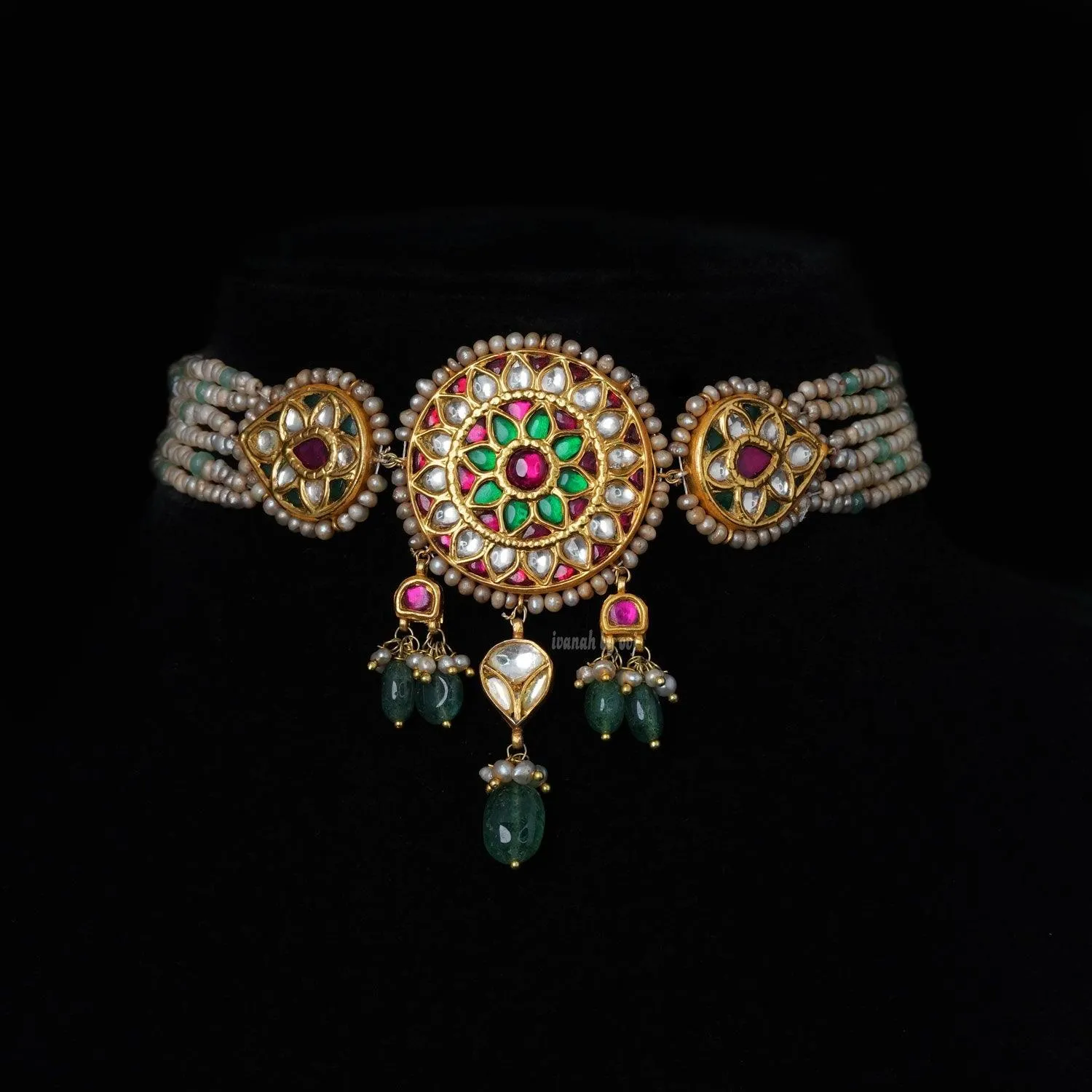 Kundan mini choker