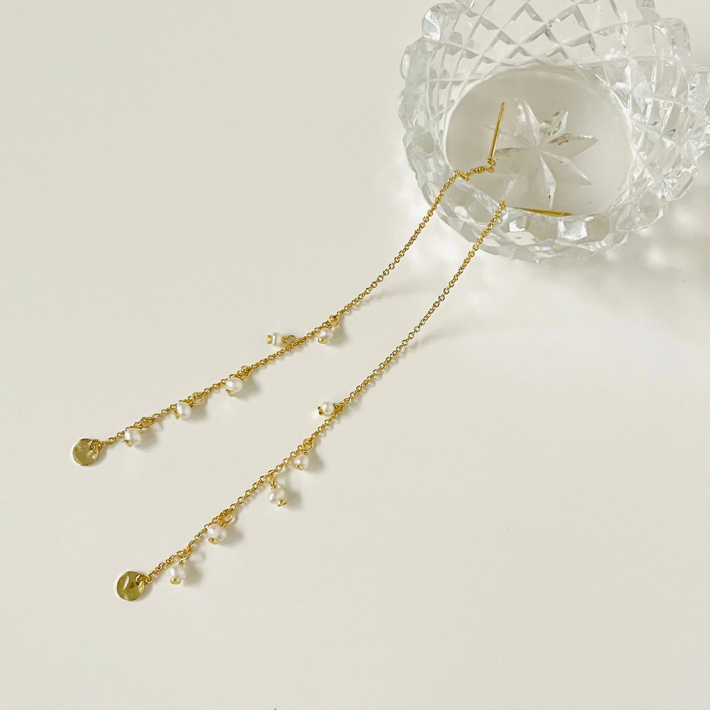 Macha Pearl Ear Threaders