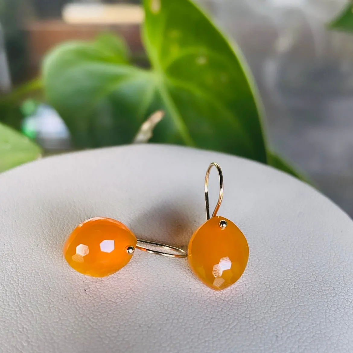 Petite honeycomb carnelian earrings