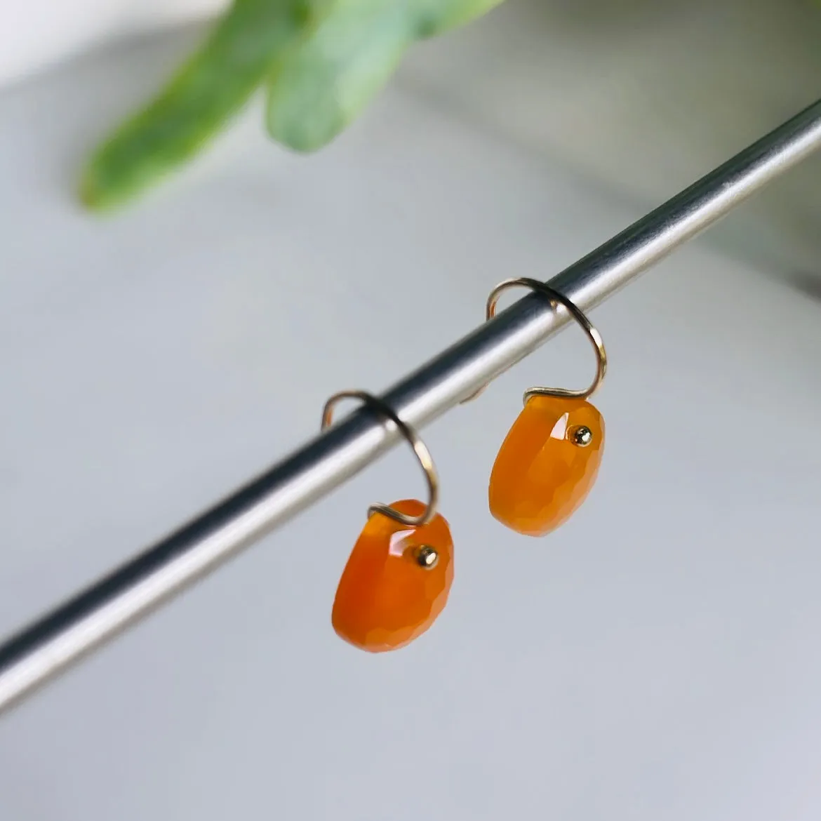 Petite honeycomb carnelian earrings