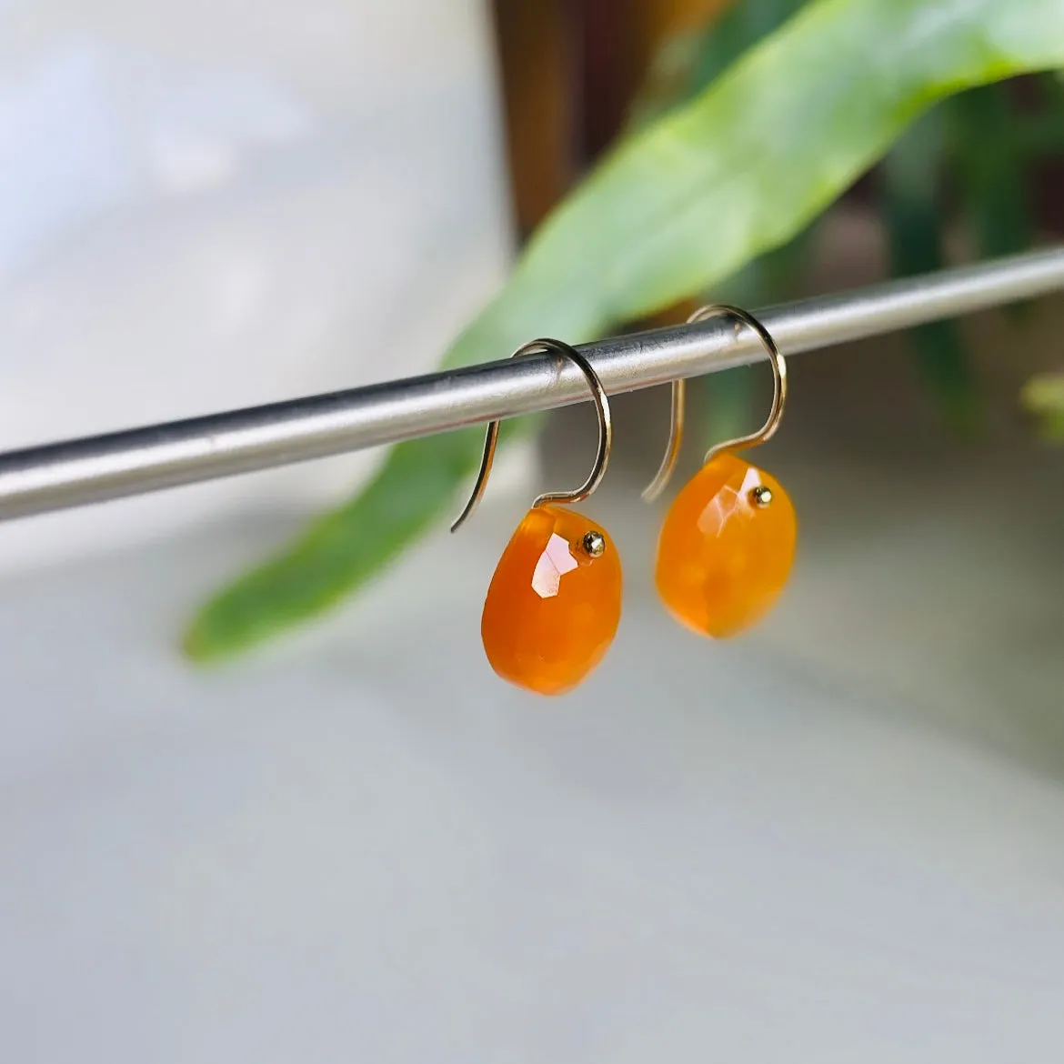 Petite honeycomb carnelian earrings