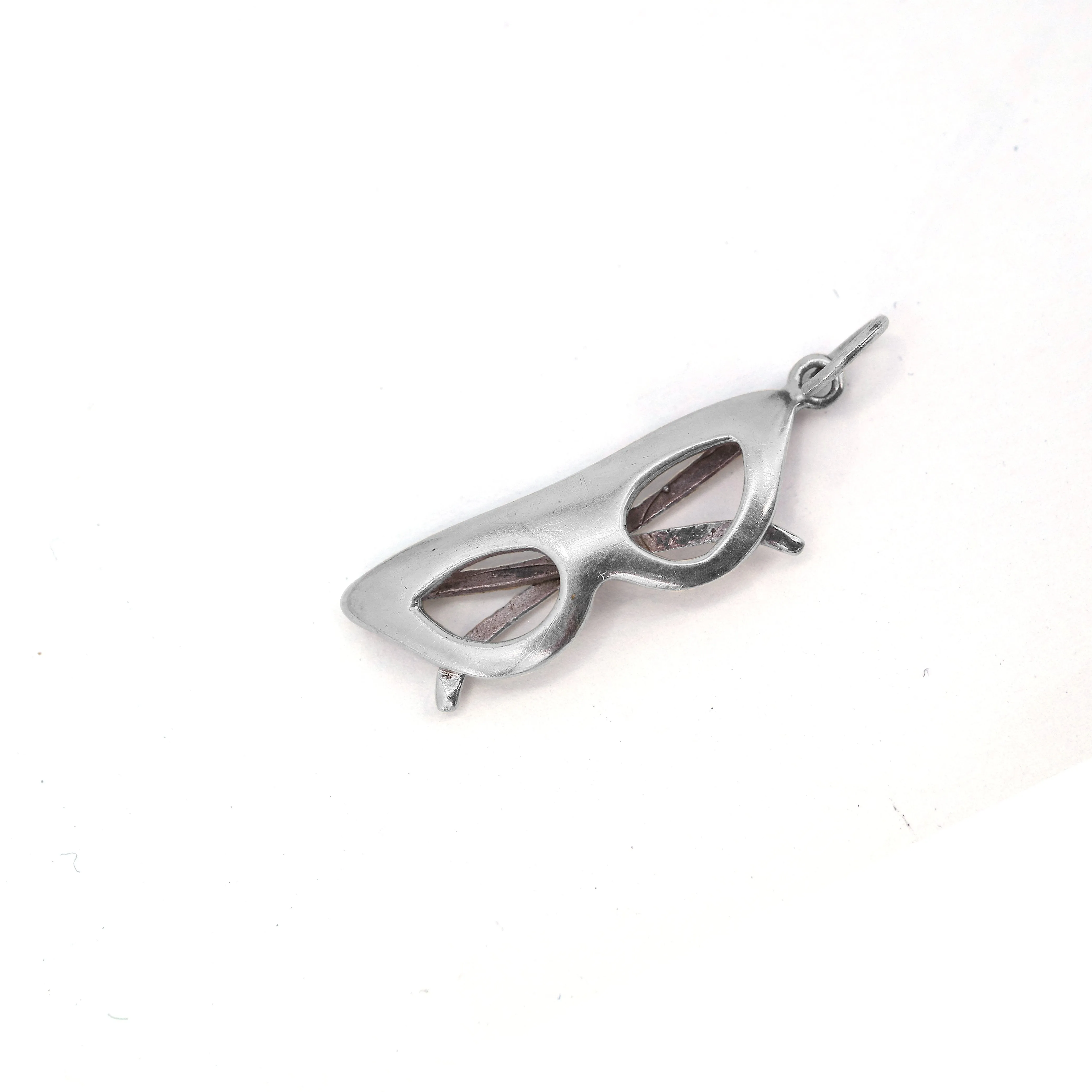 Polished Eyeglass Pendant