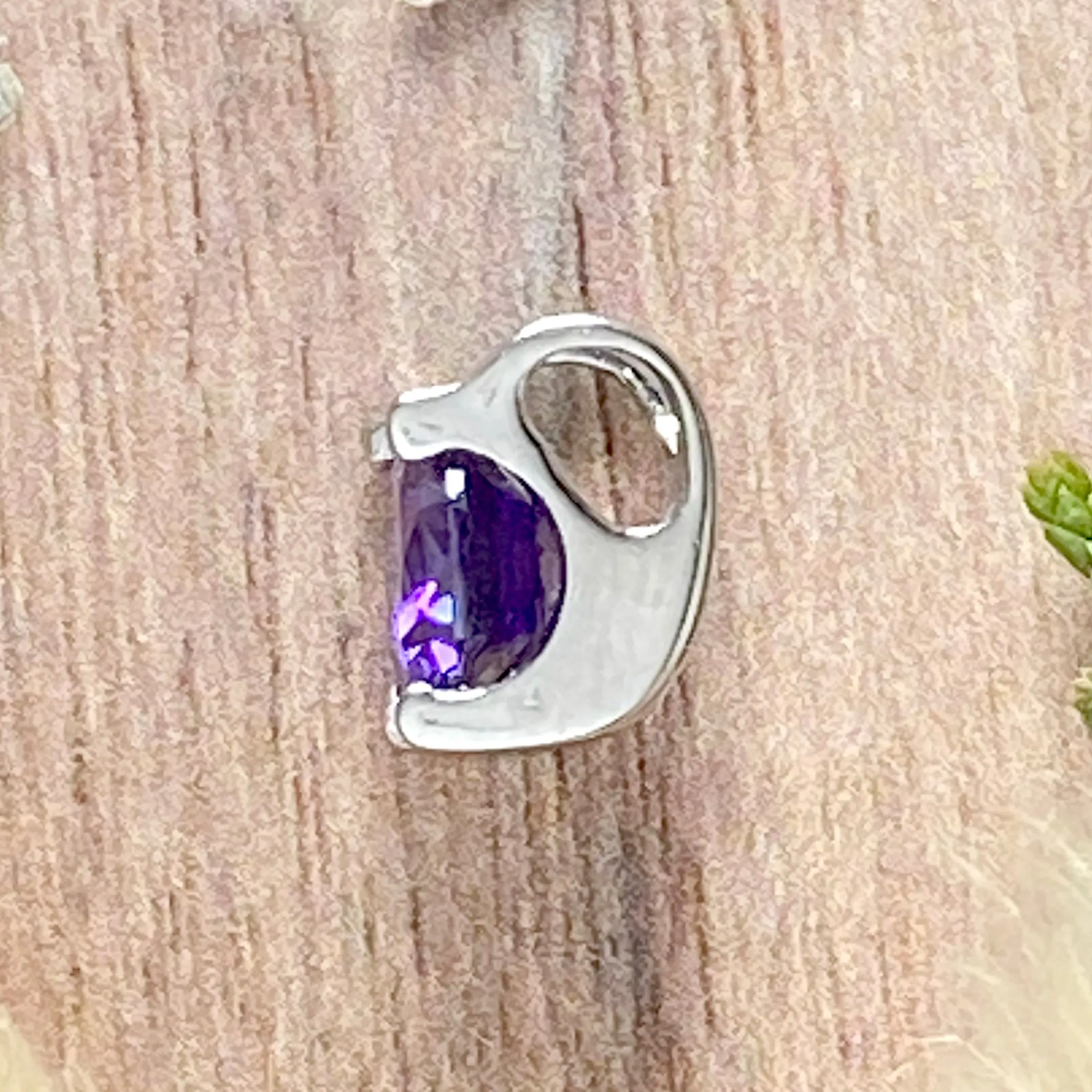 Round Cubic Zirconia Pendant