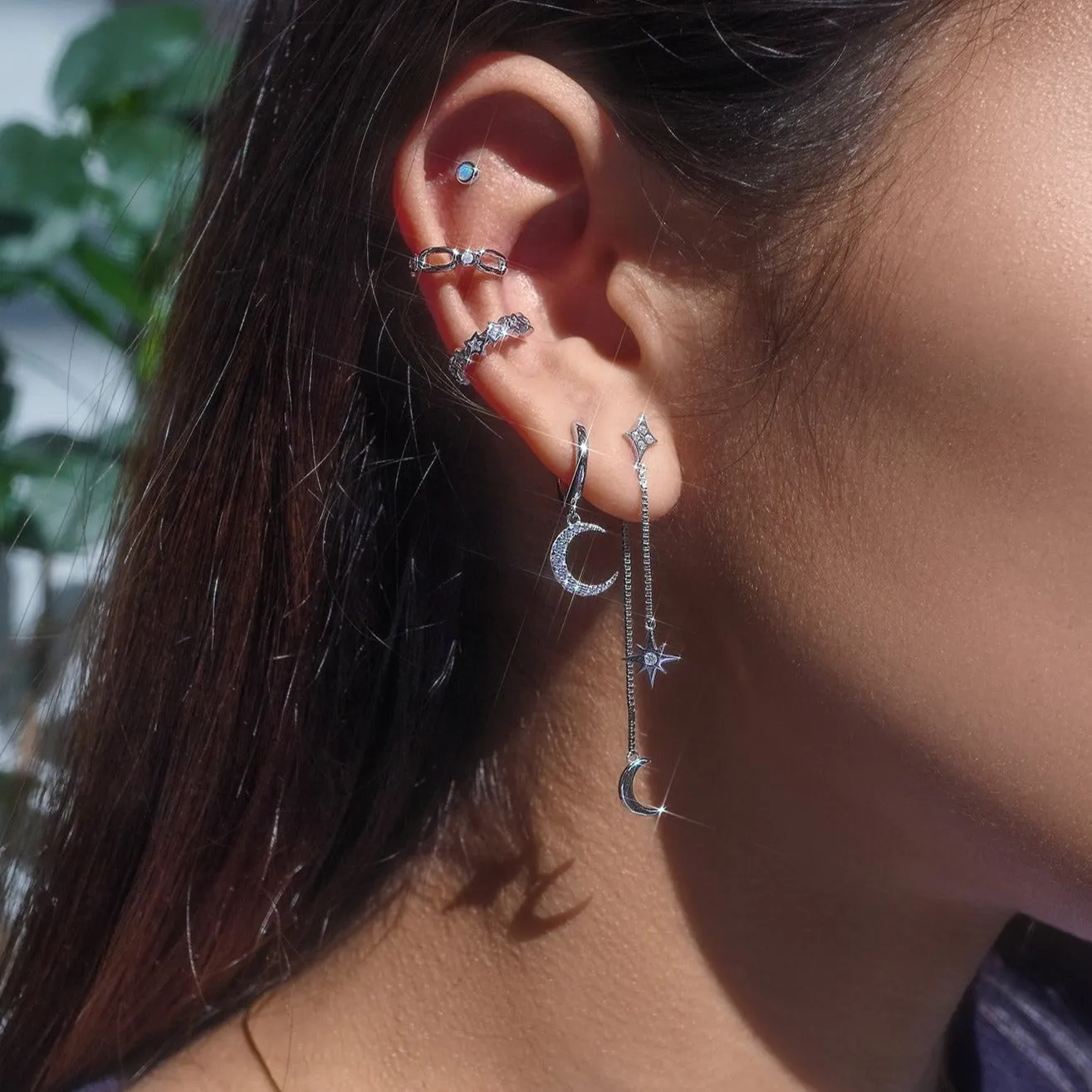 Starry Eyed Ear Cuff