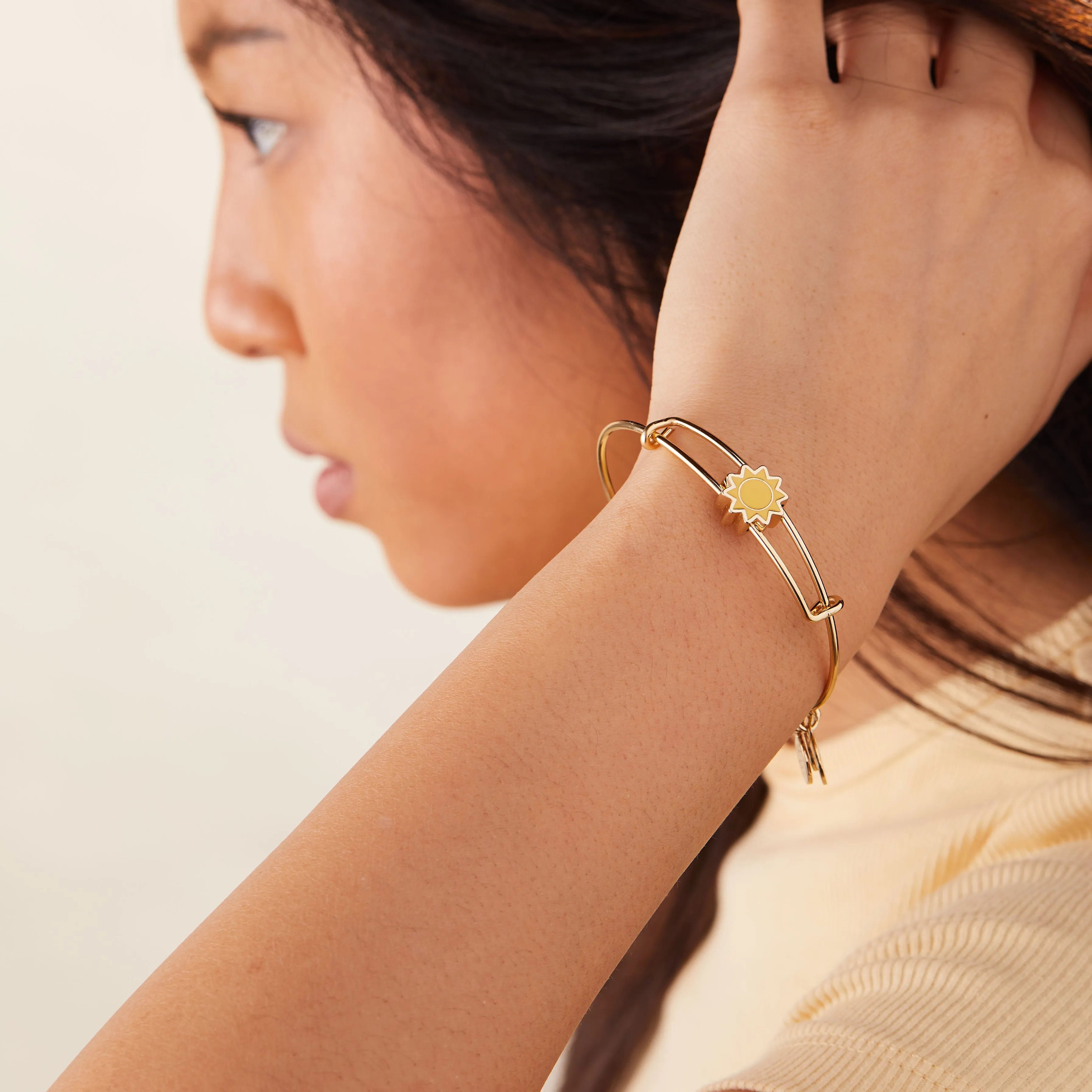 Sun Motif Inline Charm Bangle