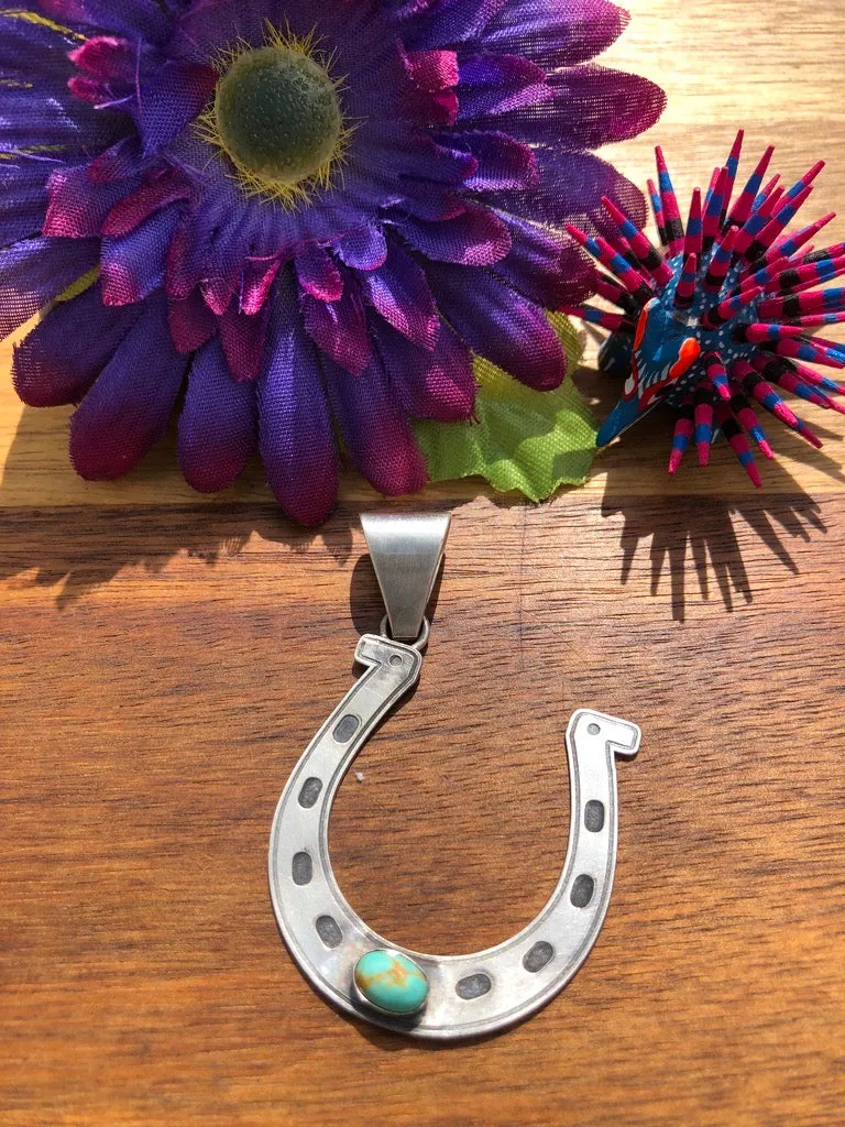 The " Lucky Horseshoe" Pendant