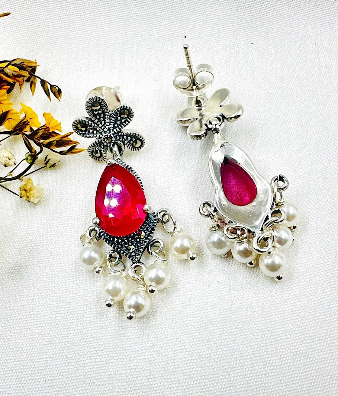 The Silver Marcasite Earrings (Red)